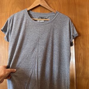 Prana super cute cut size medium tshirt - gray